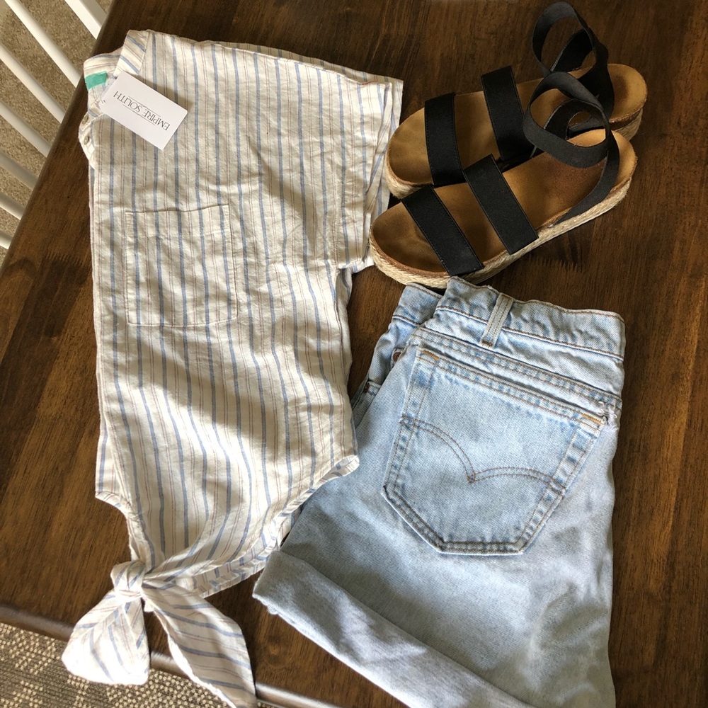 Karlie Button-Up Striped Shirt w/ Knot Size S